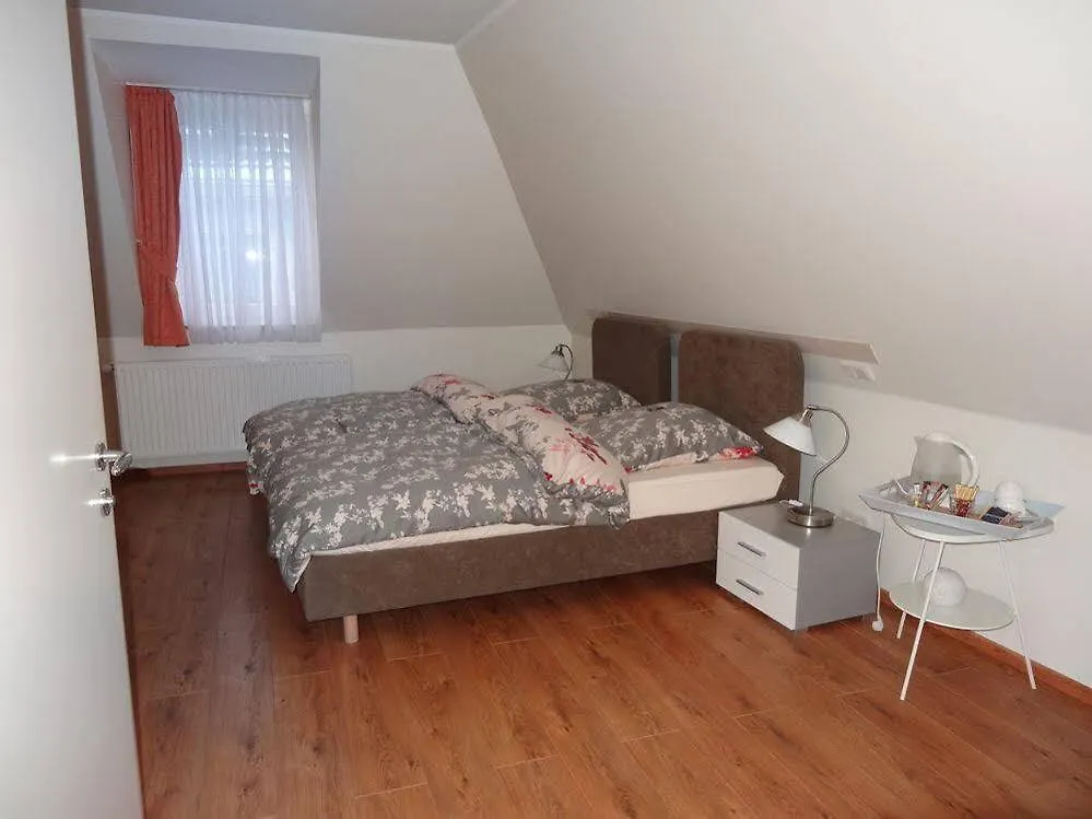 Barcelona Bed & Breakfast Düsseldorf Germania