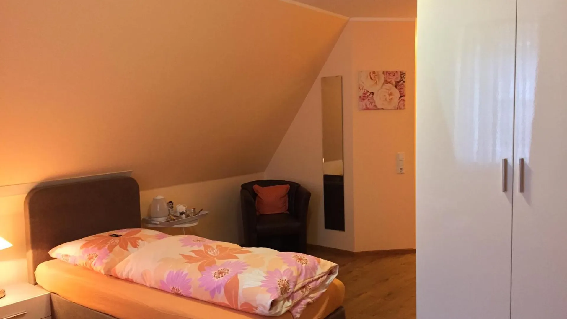Barcelona Bed & Breakfast Hotel Duesseldorf 2*, Dusseldorf Germany