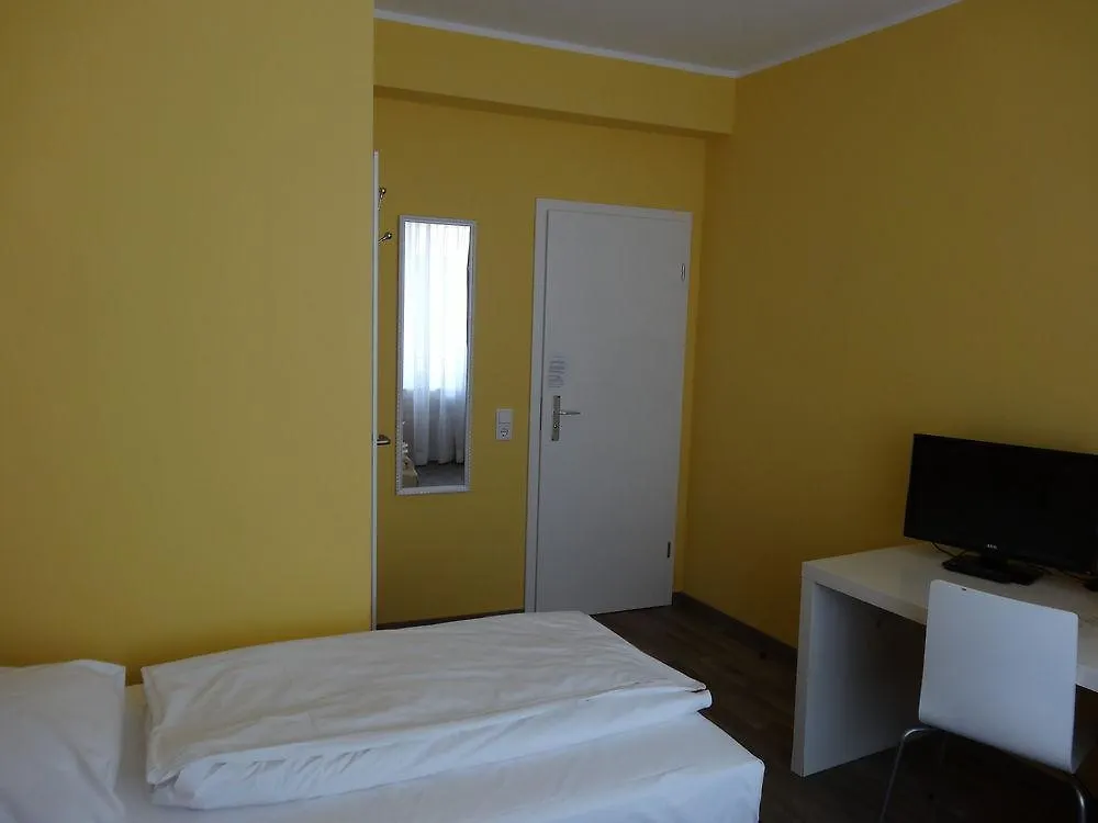 Barcelona Bed & Breakfast Hotel Duesseldorf  Dusseldorf