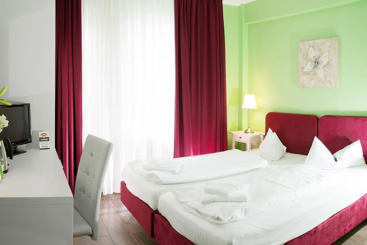 Barcelona Bed & Breakfast Hotel Duesseldorf