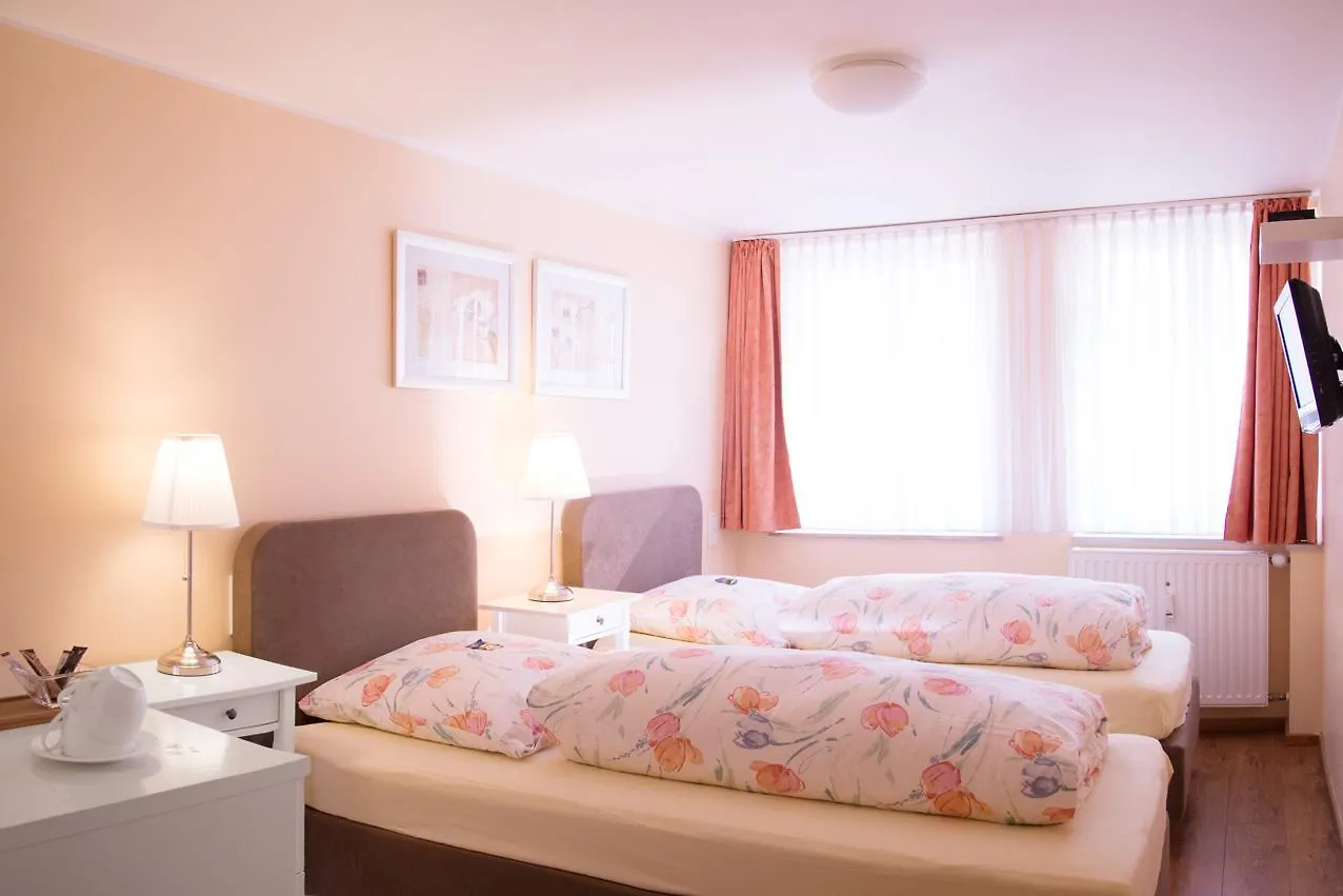 Barcelona Bed & Breakfast Hotel Duesseldorf